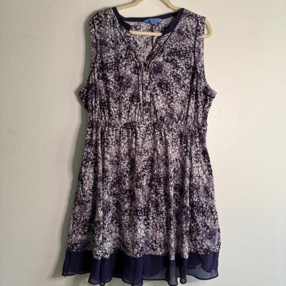Simply Vera by Vera Wang Sleeveless Purple and White Patterned Dress. Sz 2X.
